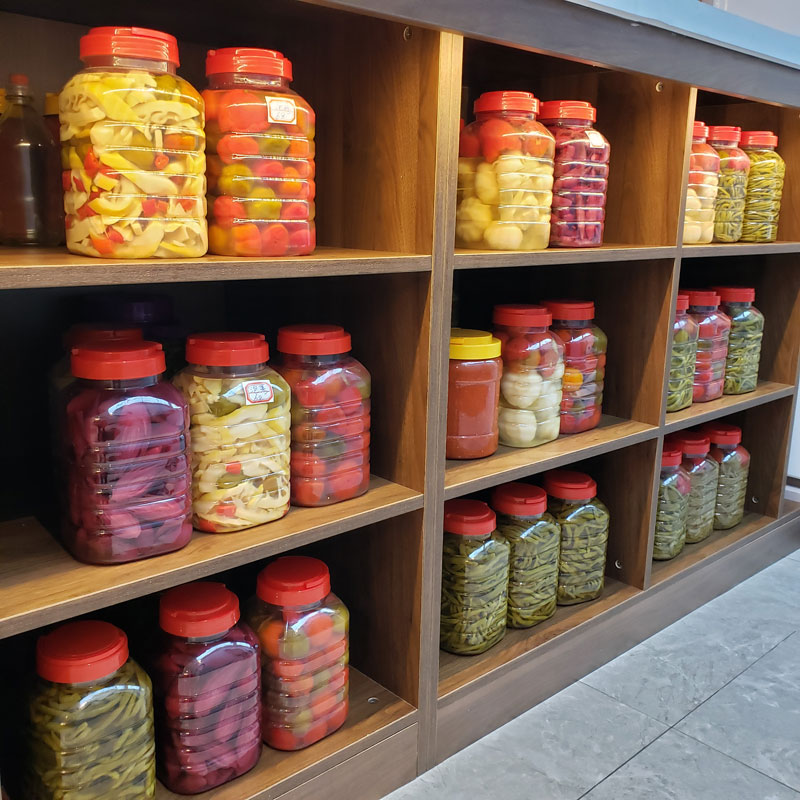 特色咸菜展示区域